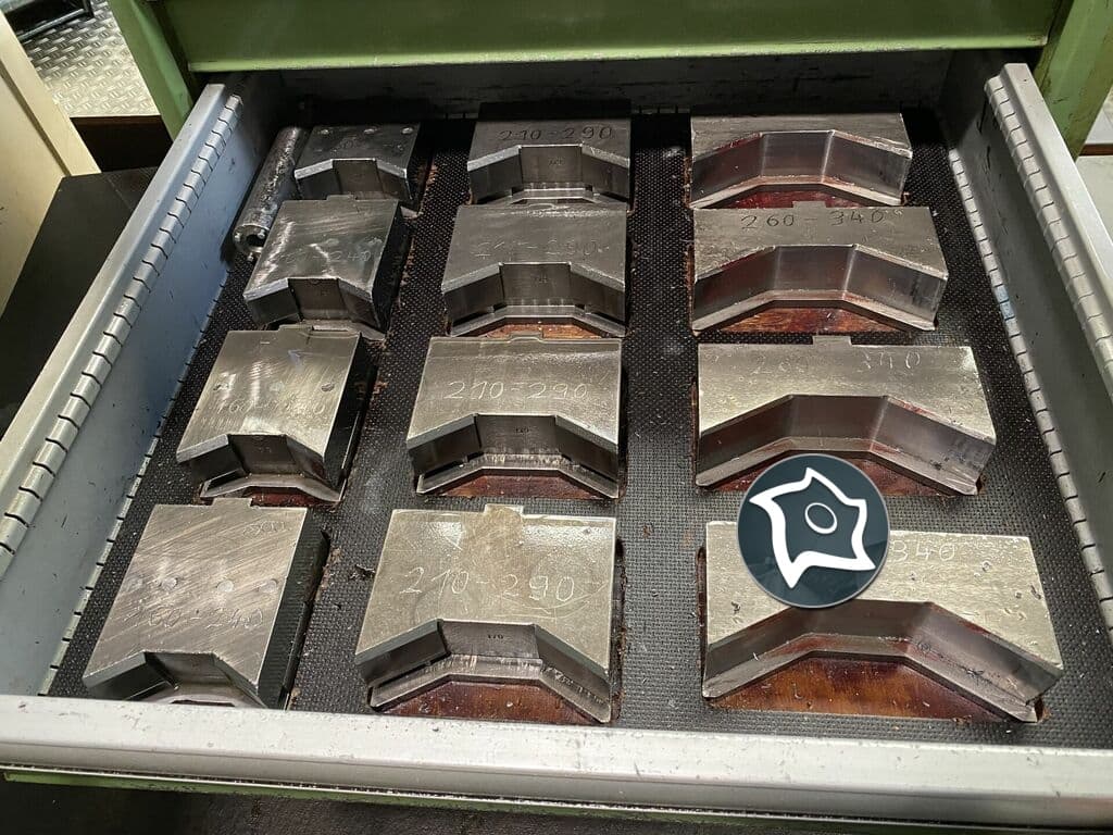 Зубофрезерный станок с ЧПУ Pfauter Gleason PE 300 CNC -ID14757